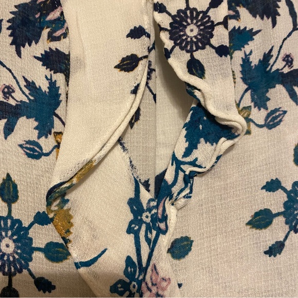 Lucky Brand Women’s Blouse XS Floral Print. - Picture 3 of 4